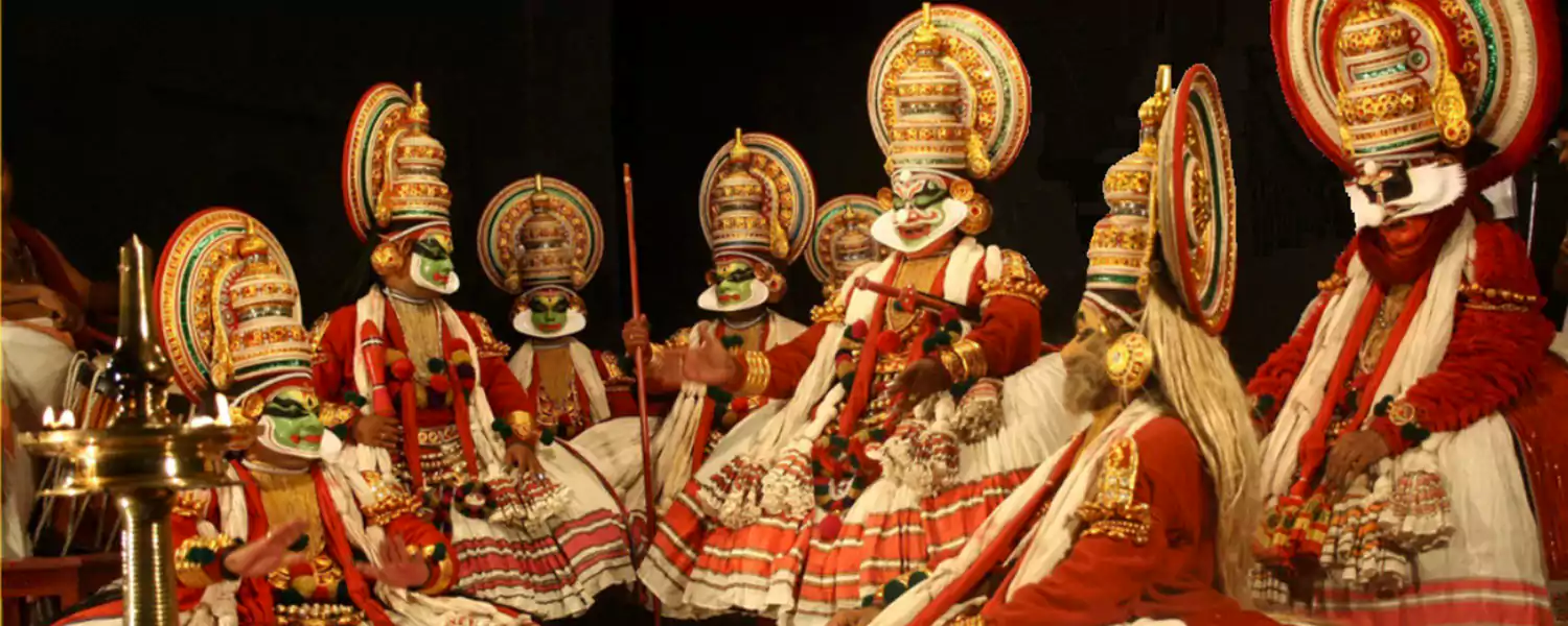 Kathakali and Martial Arts Show in Munnar