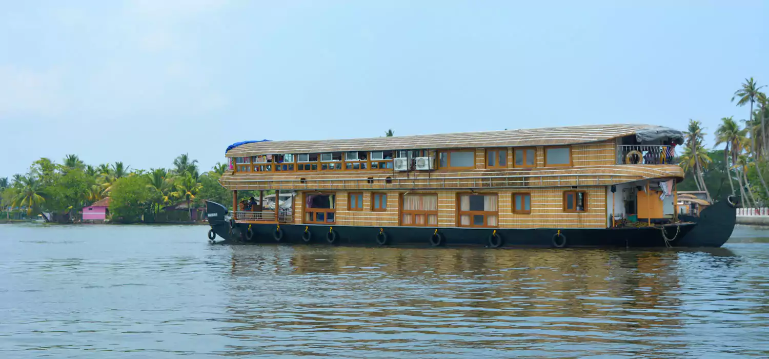5 Nights 6 Days Kerala Honeymoon Package